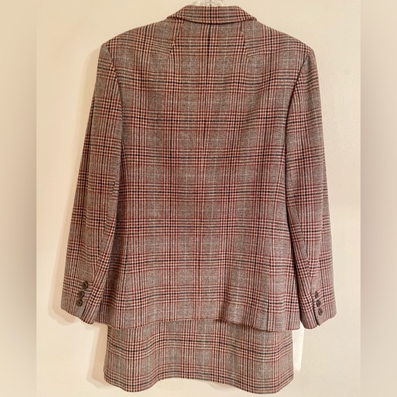 Vtg Pendleton Brown Plaid 100% Wool Blazer Skirt Suit Set- Excellent Condition - Picture 2 of 14
